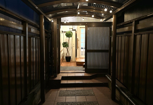 談話スペース（テーブルと椅子）